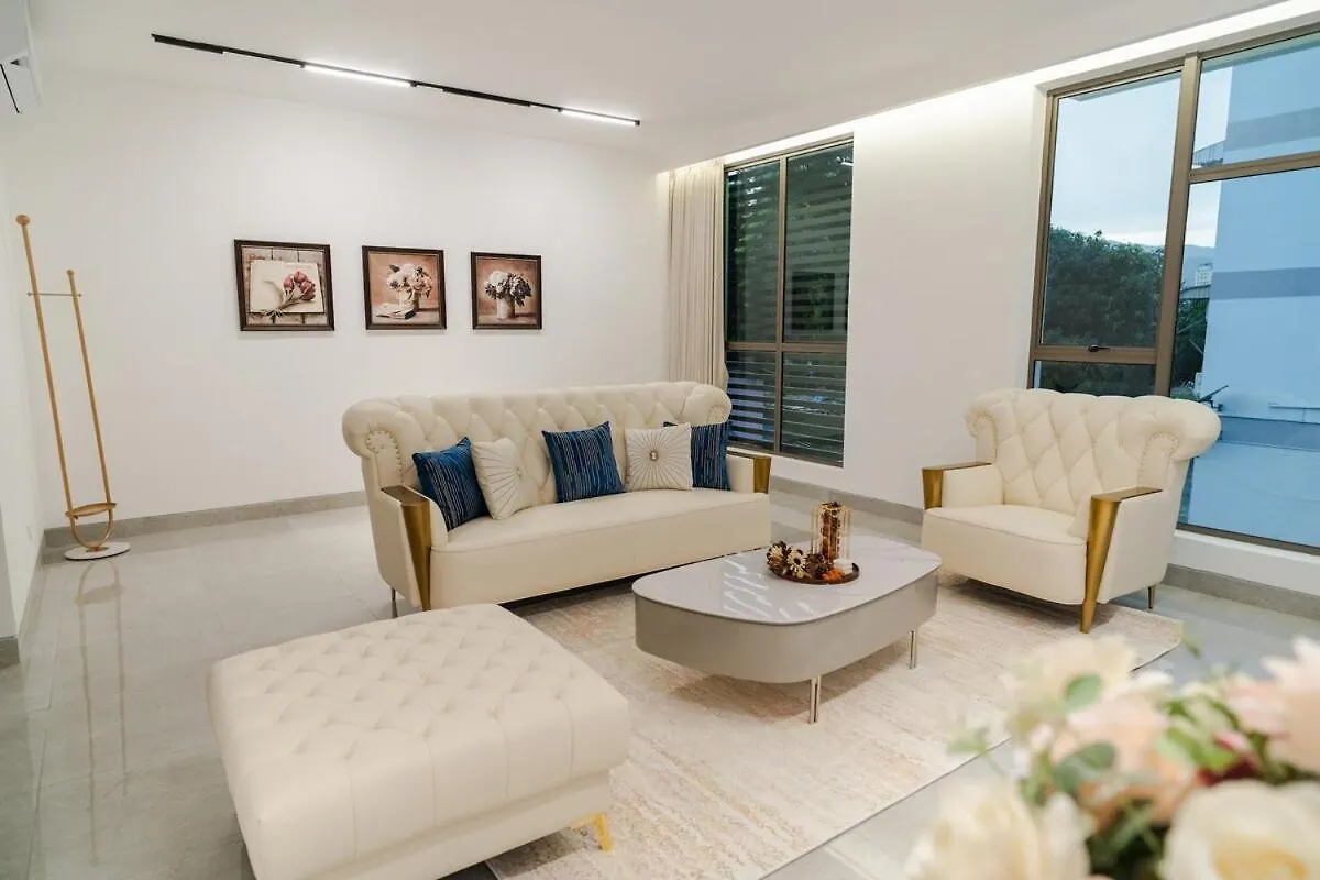 הוילה Georgetown Italian-Style Jacuzzi Ktv 5Br 18Pax G 0*, ג'ורג' טאון מלזיה